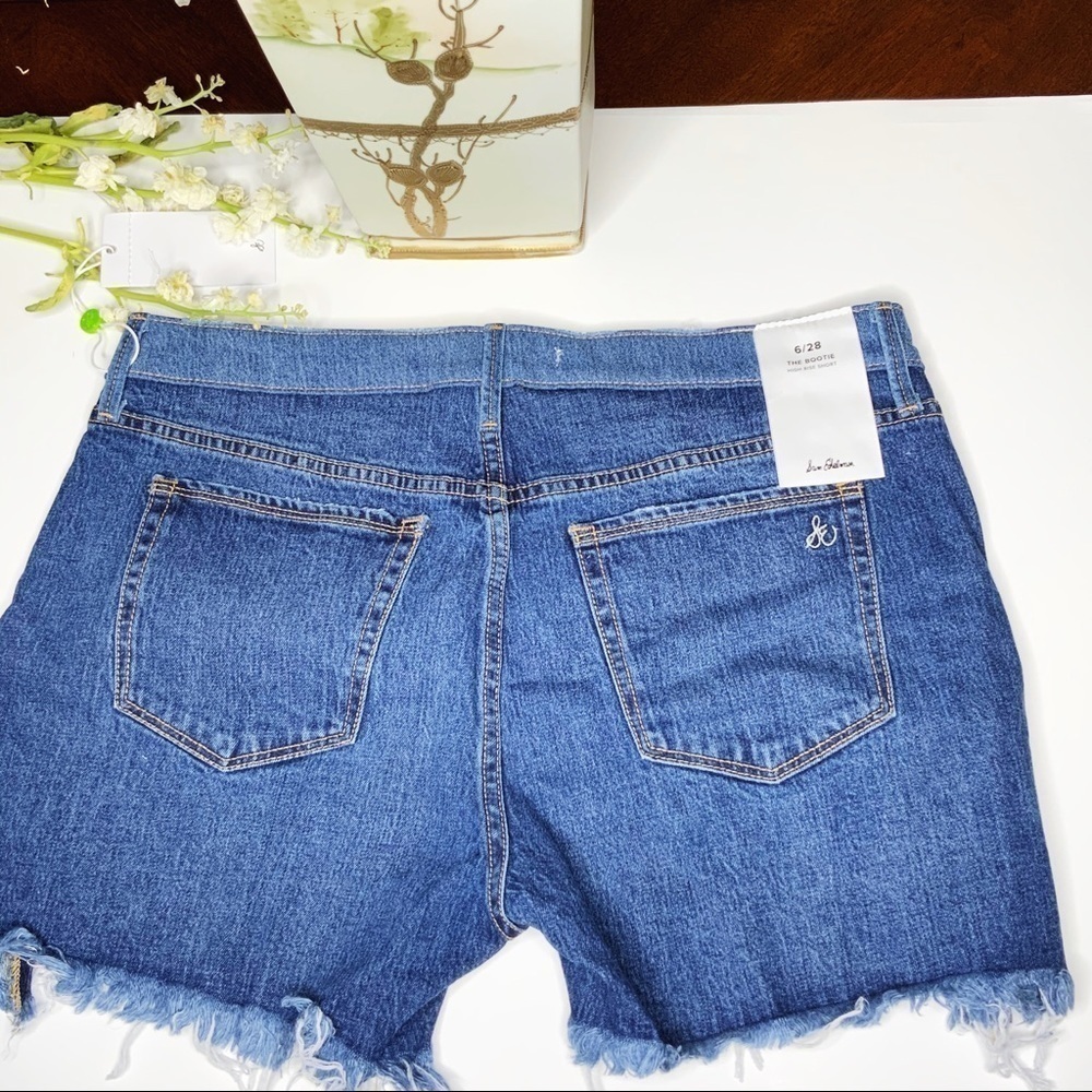 𝅺sam EDELMAN The Bootie High Rise Short. Size 6 - Picture 9 of 9